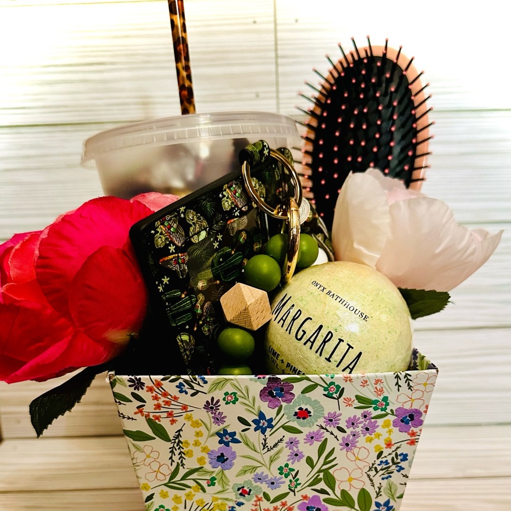 Mama Gift Basket